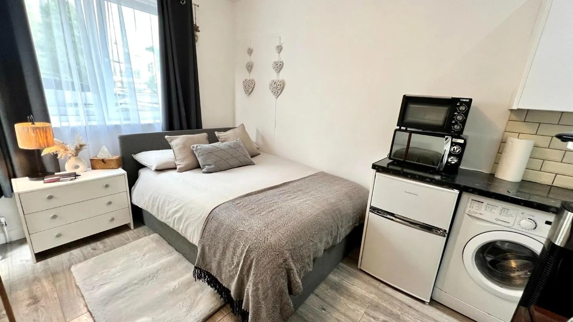 Cosy Studio Flat London